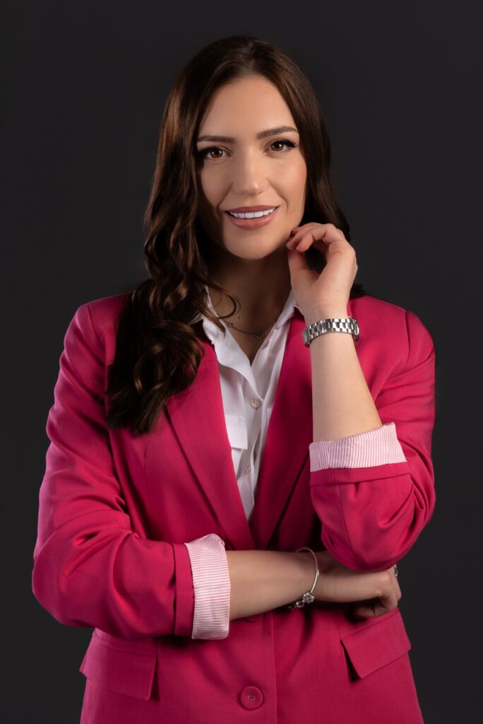 Young entrepreneur woman. marketer, digital marketing, bussiness owner 